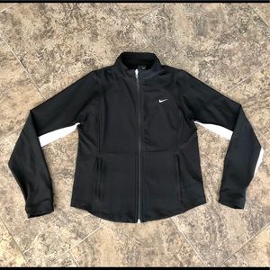 ❌SOLD❌ NIKE DRI FIT BLACK WHITE ZIPPER JACKET